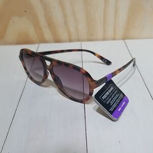 New, Unisex Sunglasses Foster Grant Brown Tort, 100% UVA-UVB Lens Protected